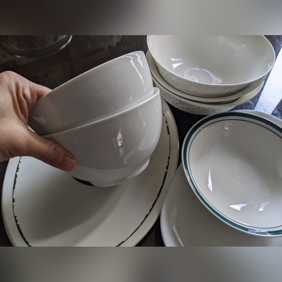 5/$35 Plates and bowls - Picture 2 of 6